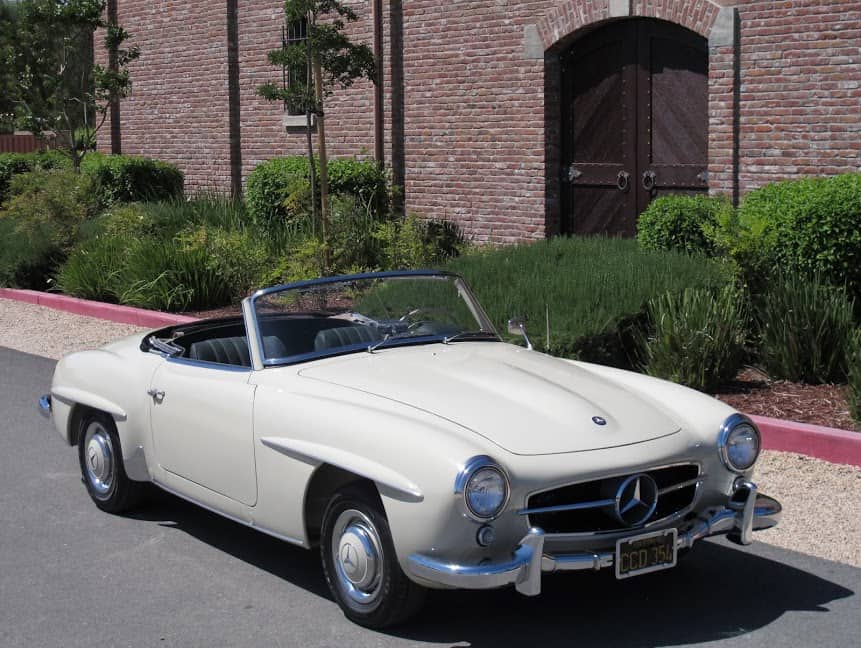 explore the buying and selling options for the 1959 Mercedes 220S Sedan